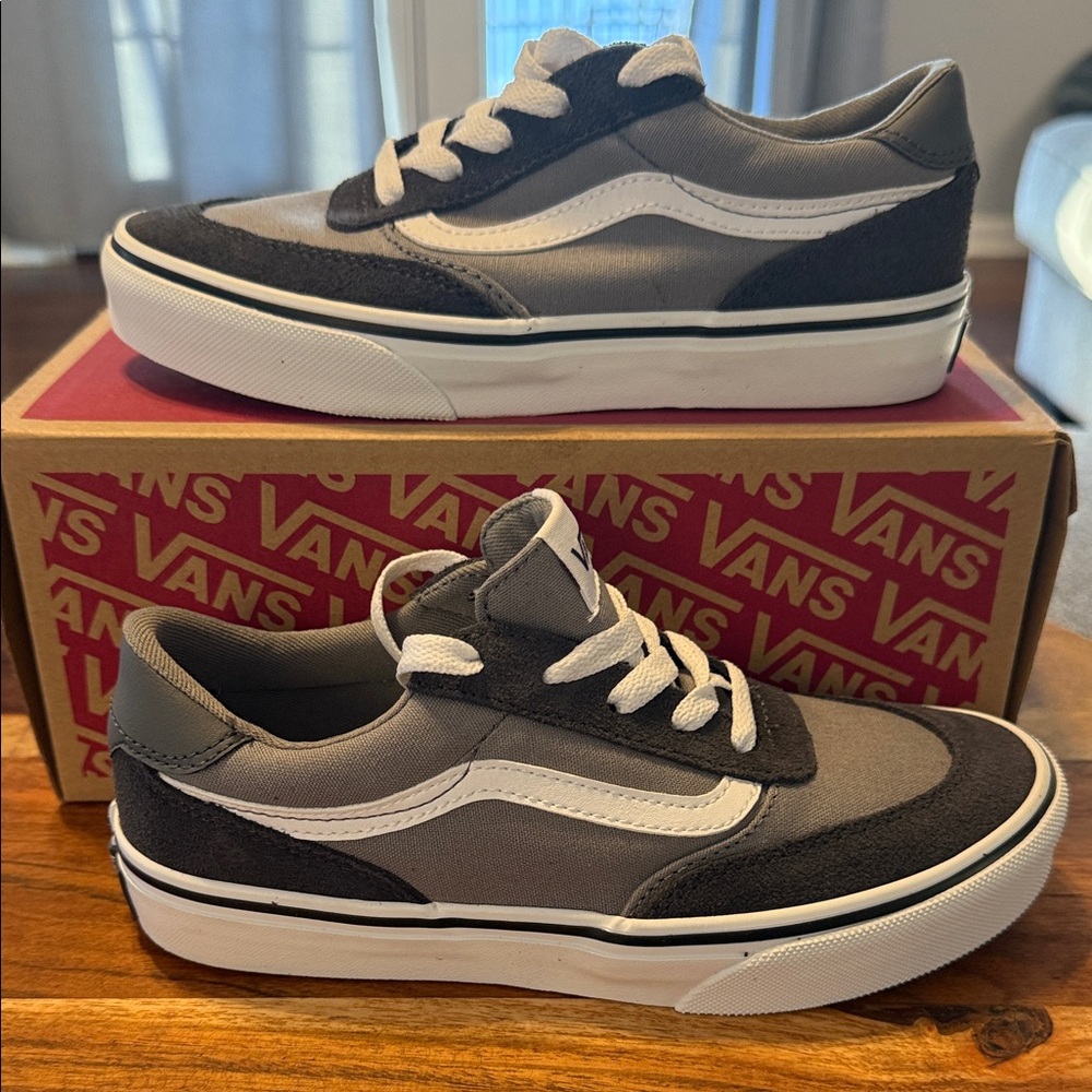 Vans Brooklyn LS Gray‎ White Size 3Y